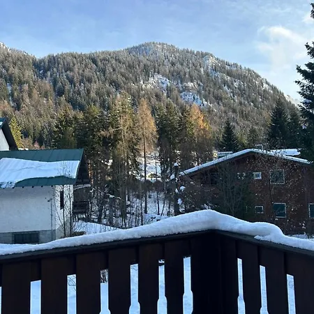 Casa Fiocco Di Neve Apartment *